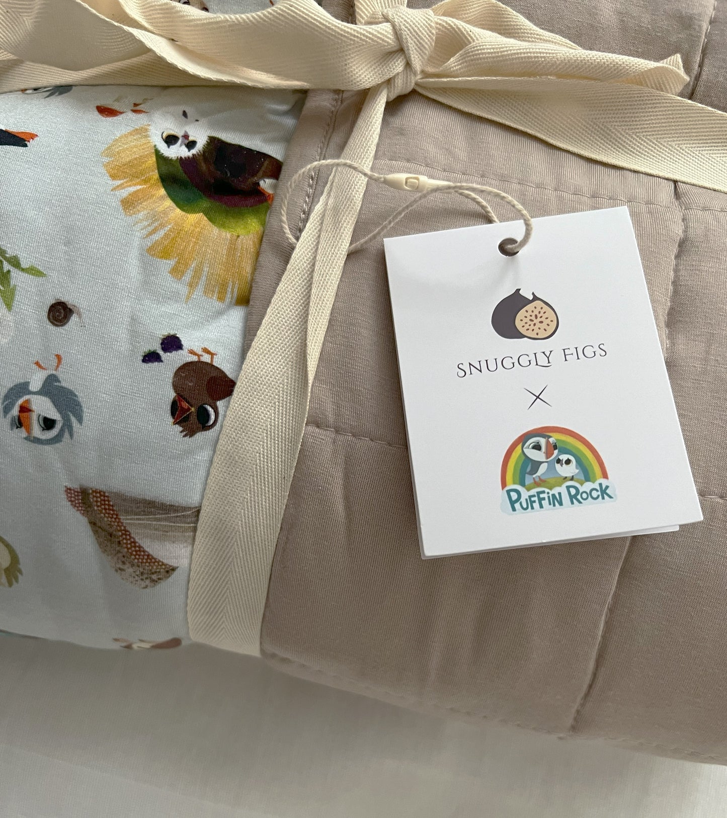 Snuggly Figs™ X Puffin Rock™ - Meadow Friends - Bamboo Blanket